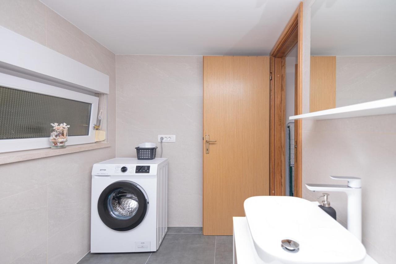 Apartment Emmi Omiš Εξωτερικό φωτογραφία